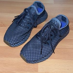 Blue adidas deerupt running sneakers